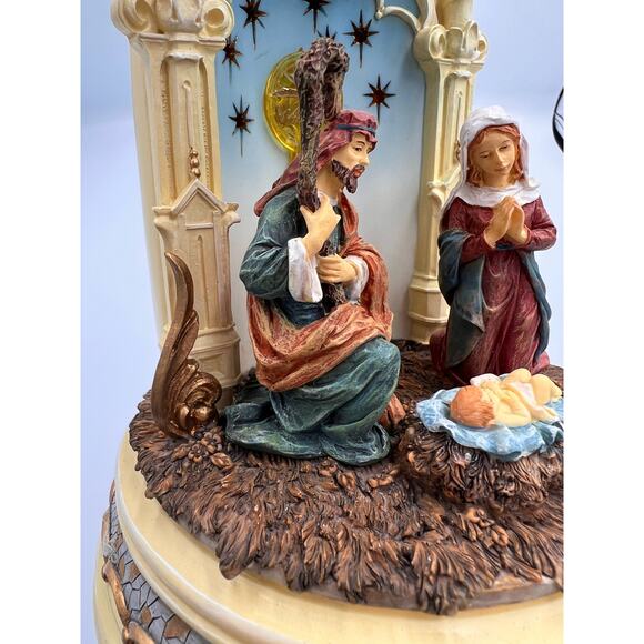 Holy Family - Christmas San Francisco Music Box Co Divine Star-Plays great! - Picture 9 of 13
